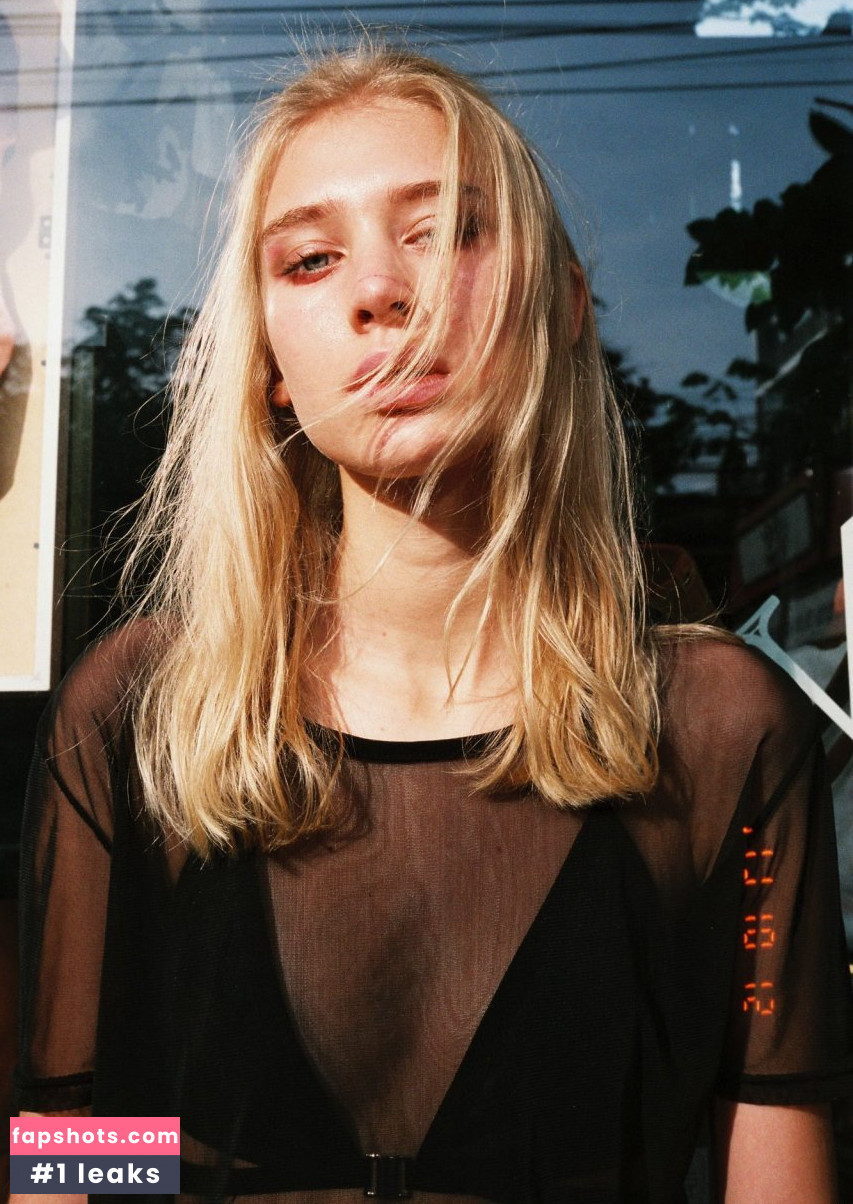 Sofia Chuprikova nude babe gallery