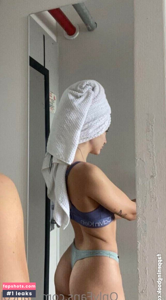 Sofia Cola gallery photo #11