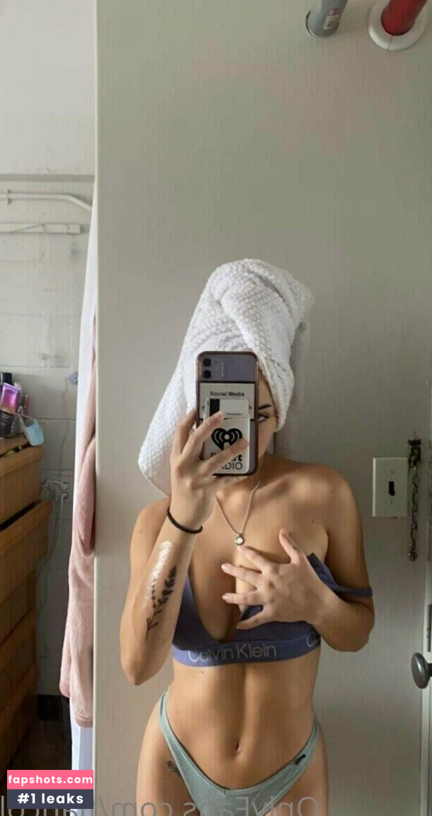 Sofia Cola gallery photo #12