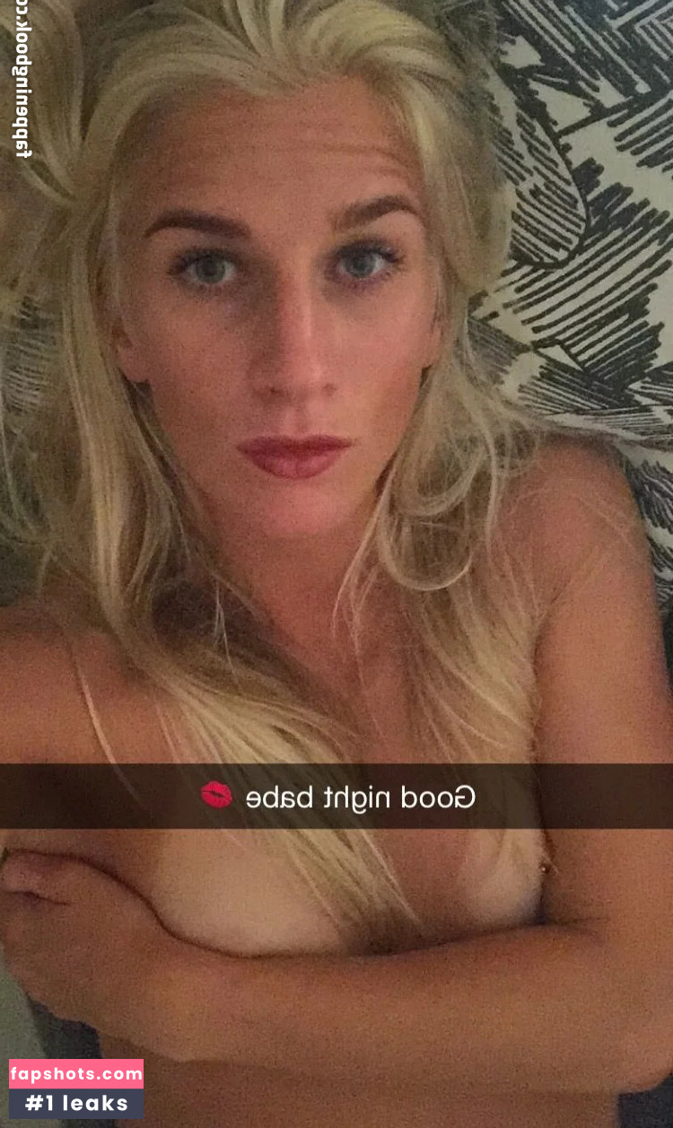 Sofia Jakobsson gallery photo #16