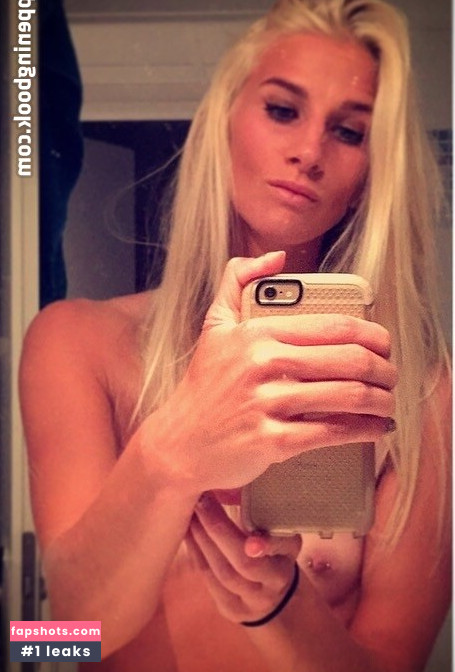 Sofia Jakobsson gallery photo #7