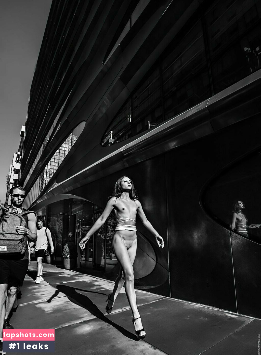 Sofia Jolie gallery photo #14