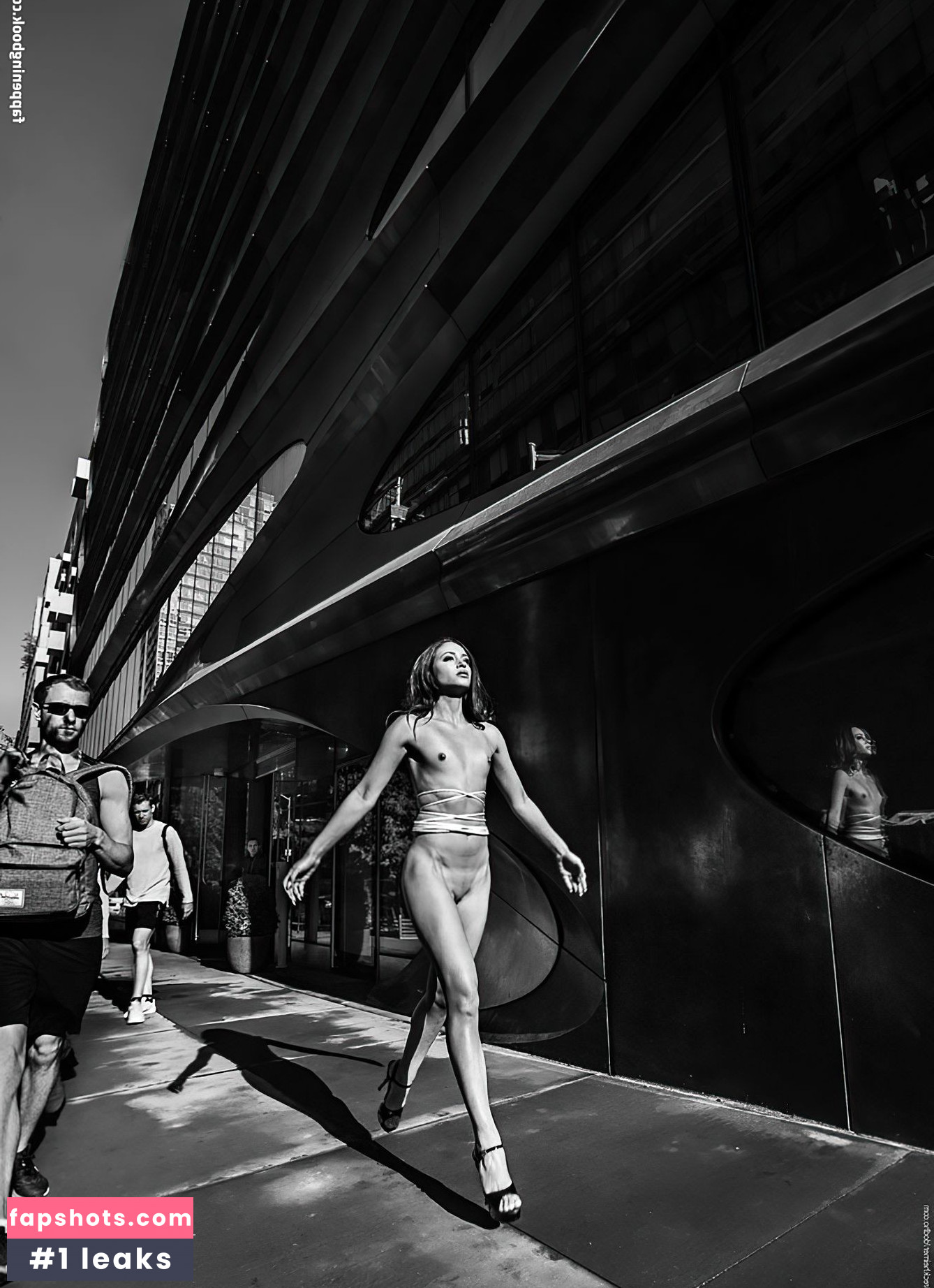 Sofia Jolie gallery photo #27