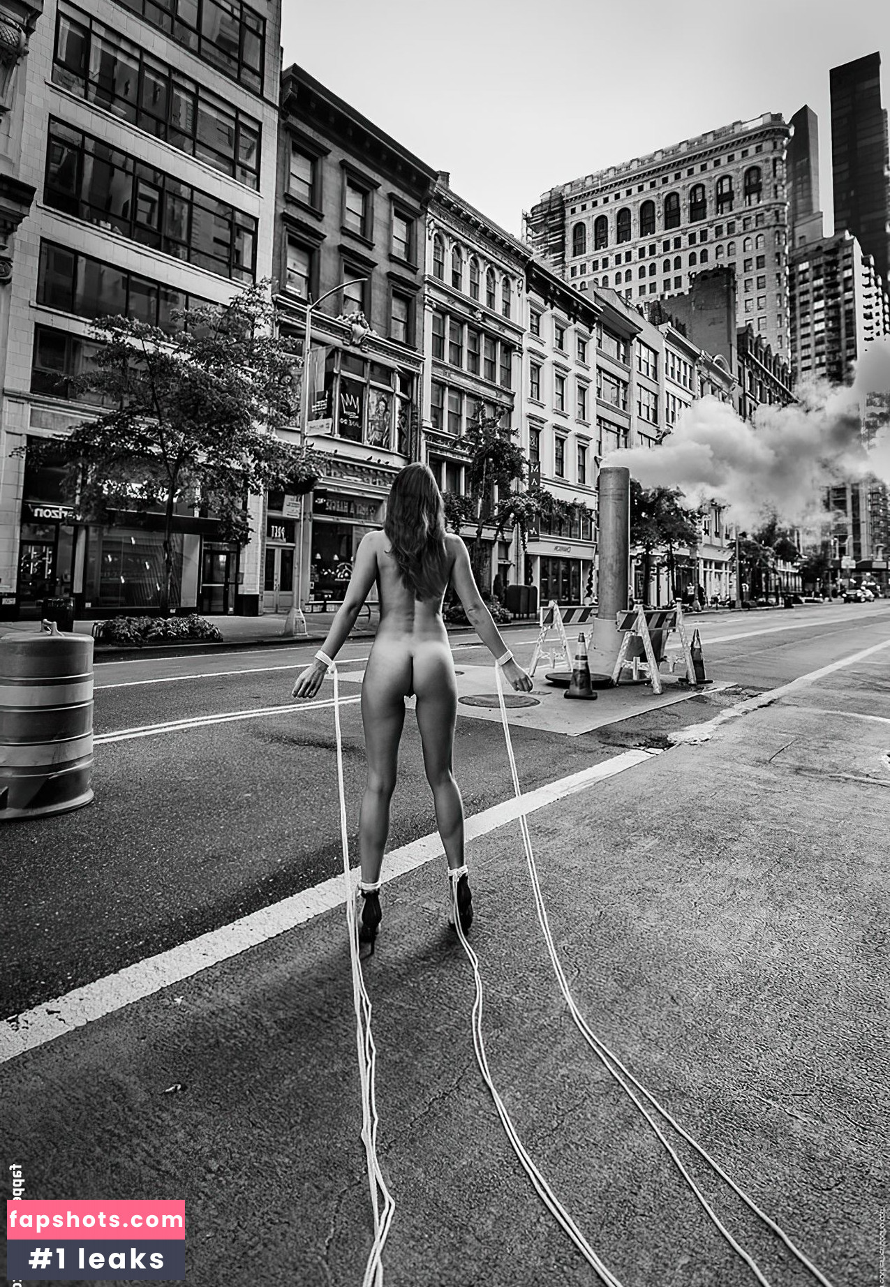 Sofia Jolie gallery photo #35