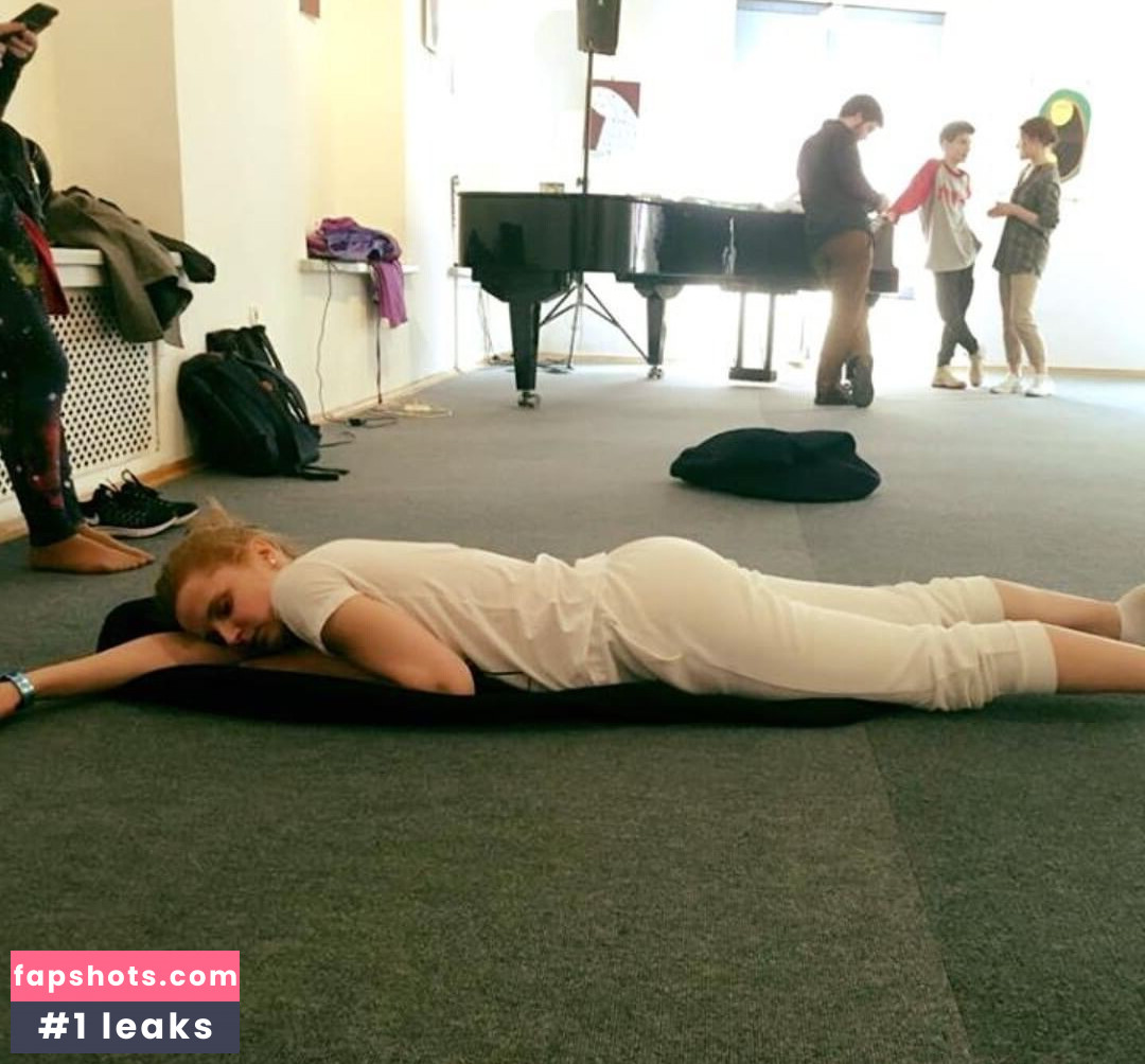 Sofia Lebedeva Nude Leaks OnlyFans Photos #18 - LeakJerk