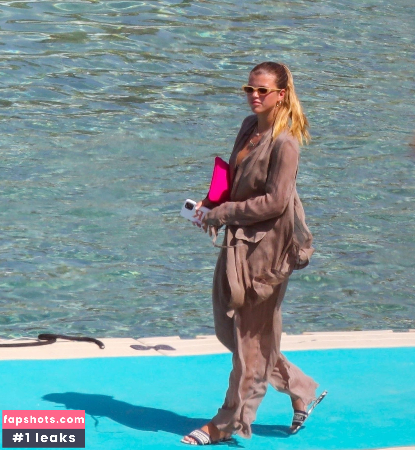 Sofia Richie gallery photo #202