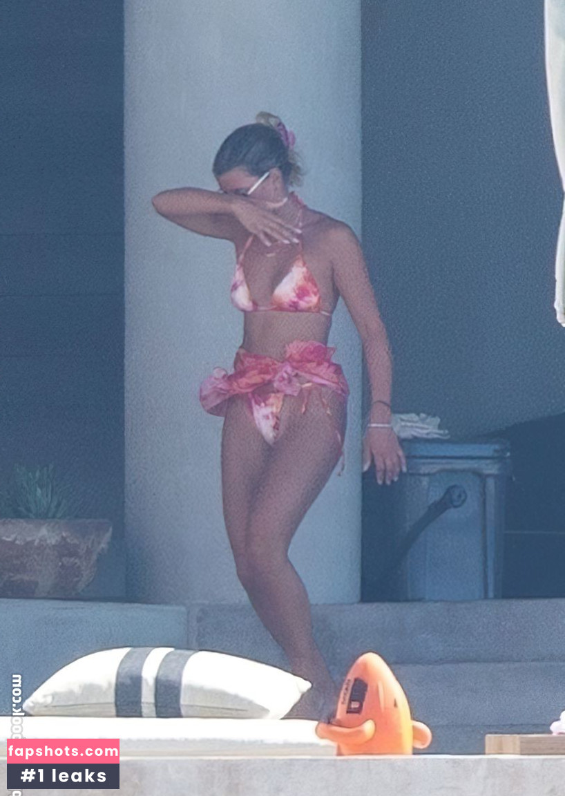 Sofia Richie gallery photo #333