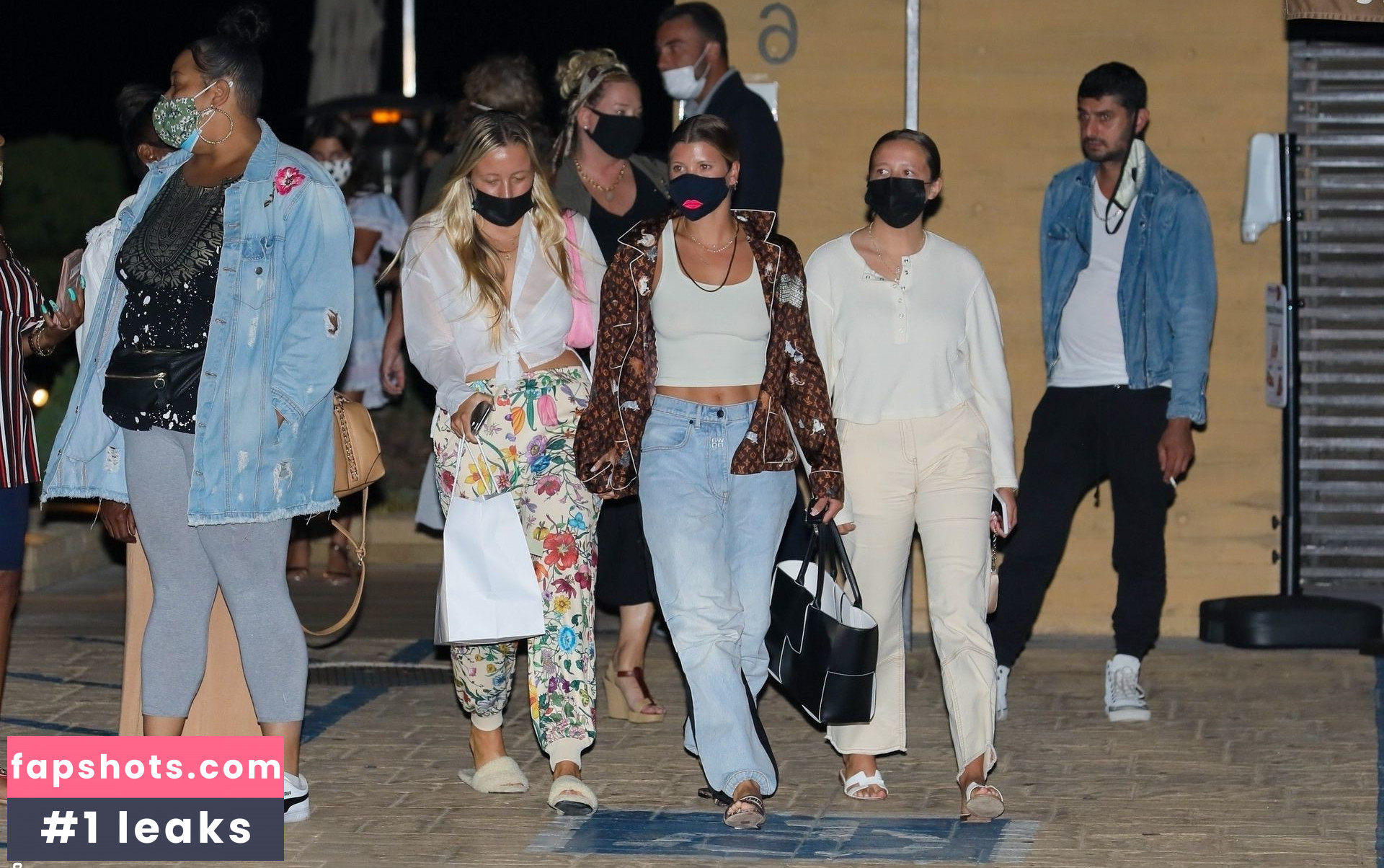 Sofia Richie gallery photo #516