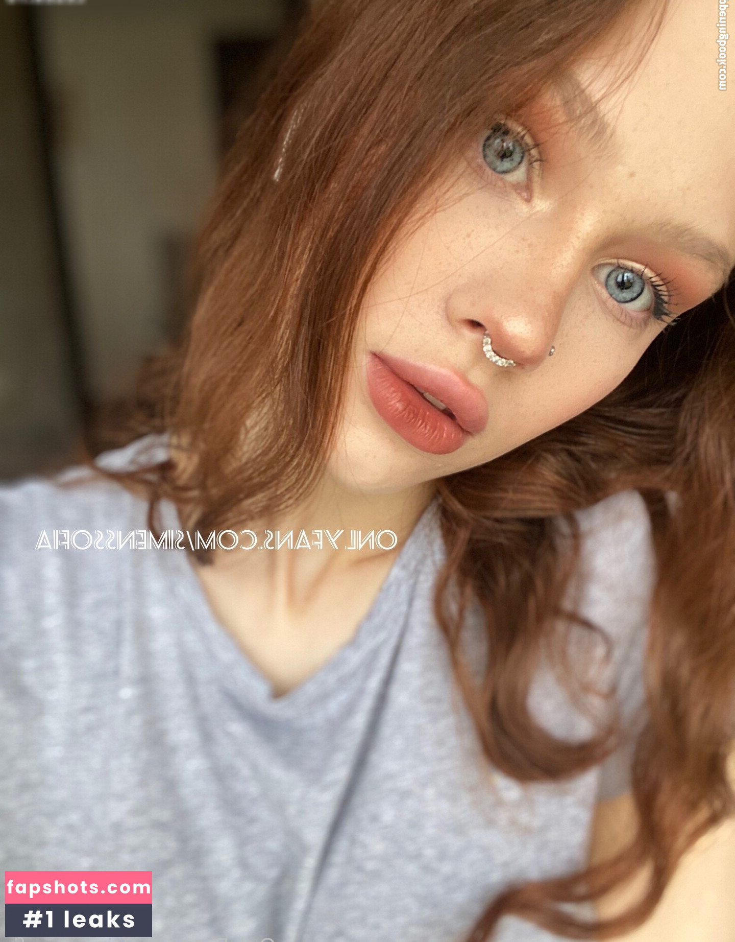 Sofia Simens gallery photo #6