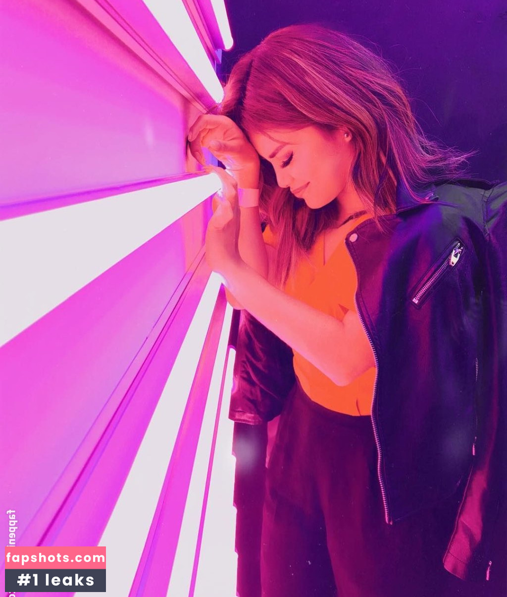 Sofia Solares gallery photo #17