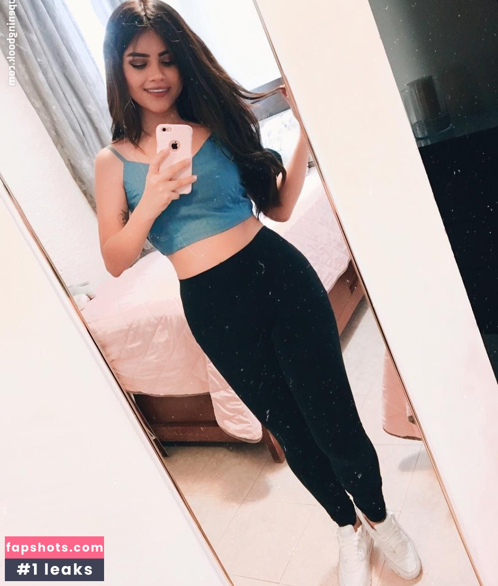 Sofia Solares gallery photo #6