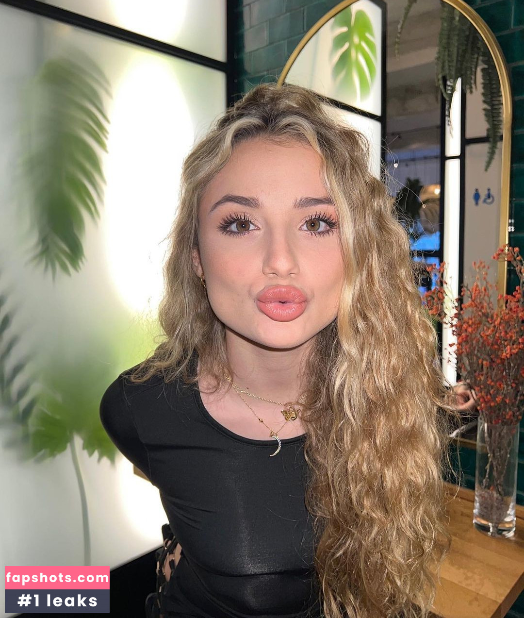 Sofia_surferss Nude Leaks OnlyFans Photos #5 - Fapshots