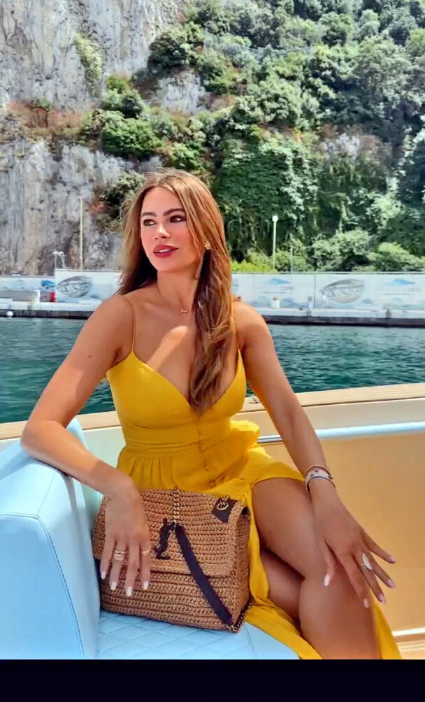 sofia-vergara gallery photo #1283