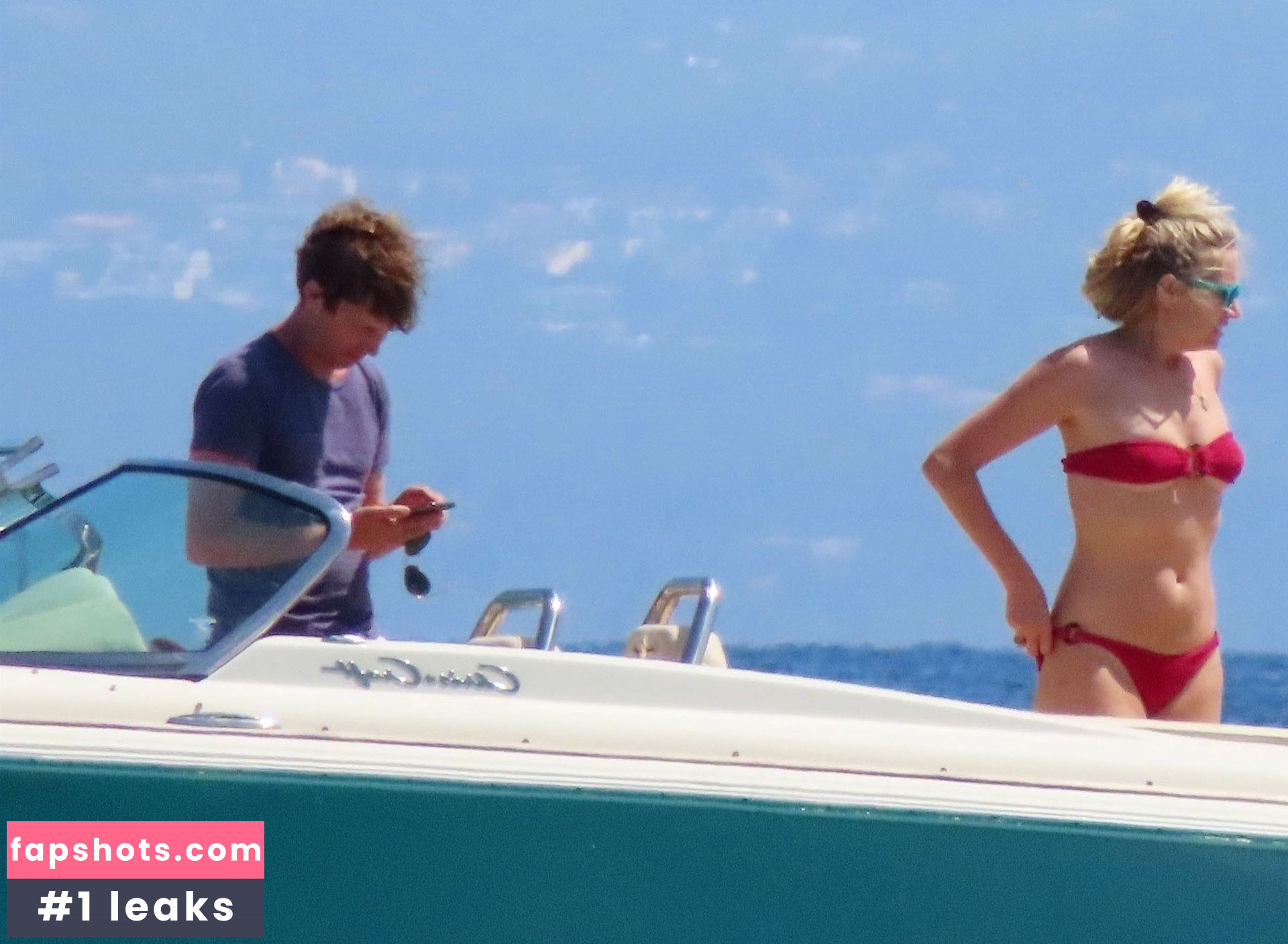 Sofia Wellesley gallery photo #3