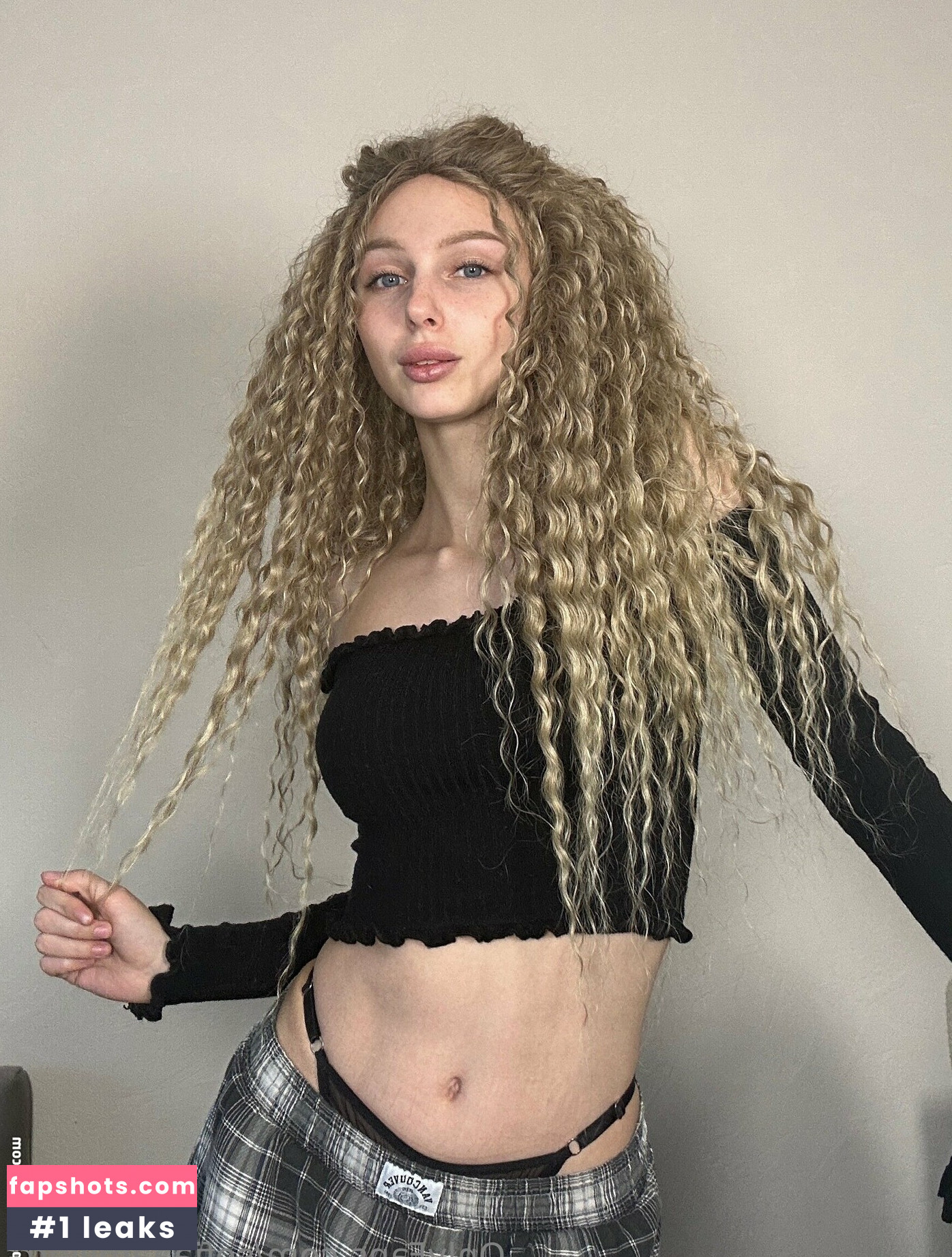 sofiaaamillerrr Nude Leaks OnlyFans Photos #44 - Fapshots