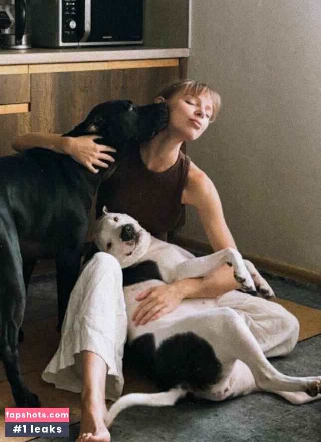 sofiaaamillerrr Nude Leaks OnlyFans Photos #6 - Fapshots