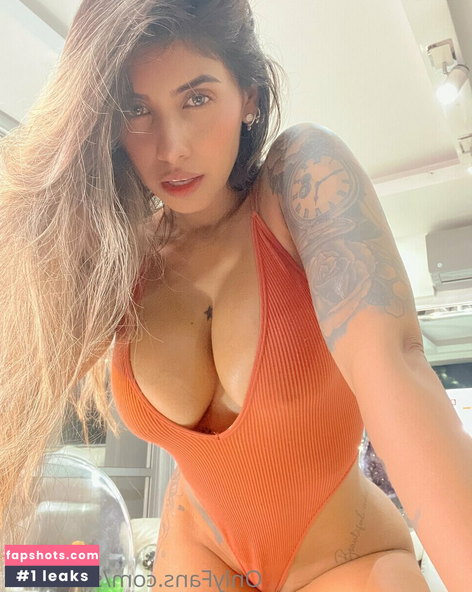 sofialeon gallery photo #2