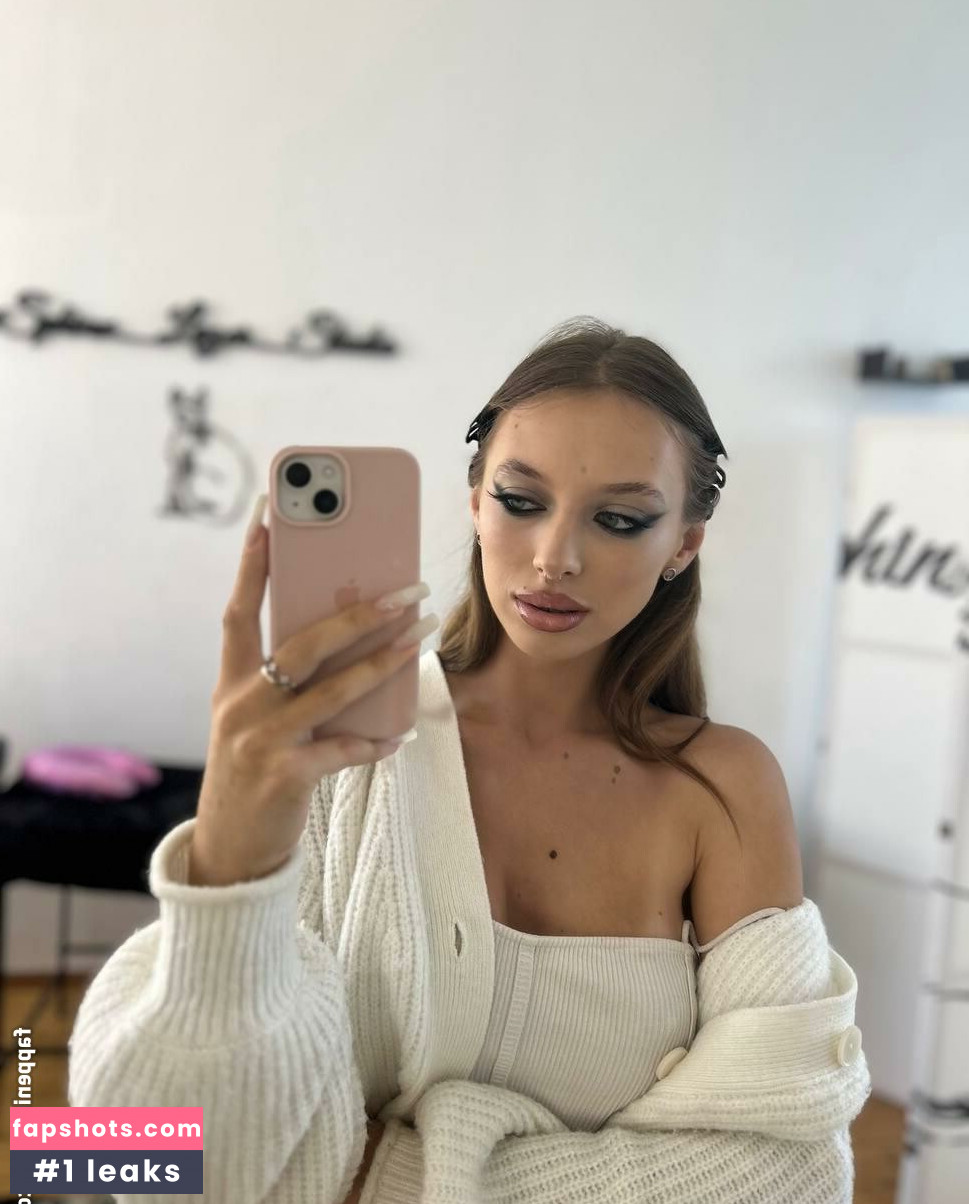 sofibloom1 gallery photo #5