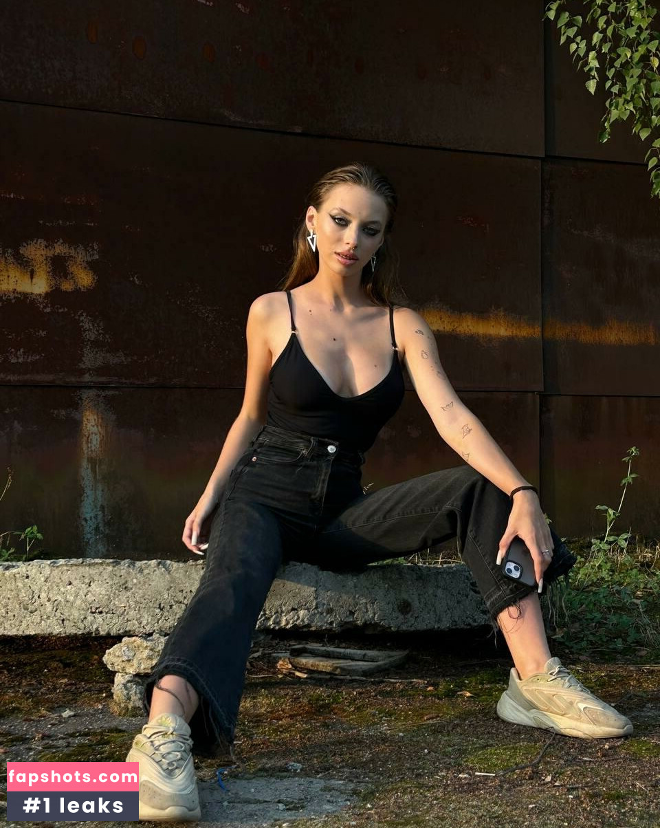 sofibloom1 gallery photo #7