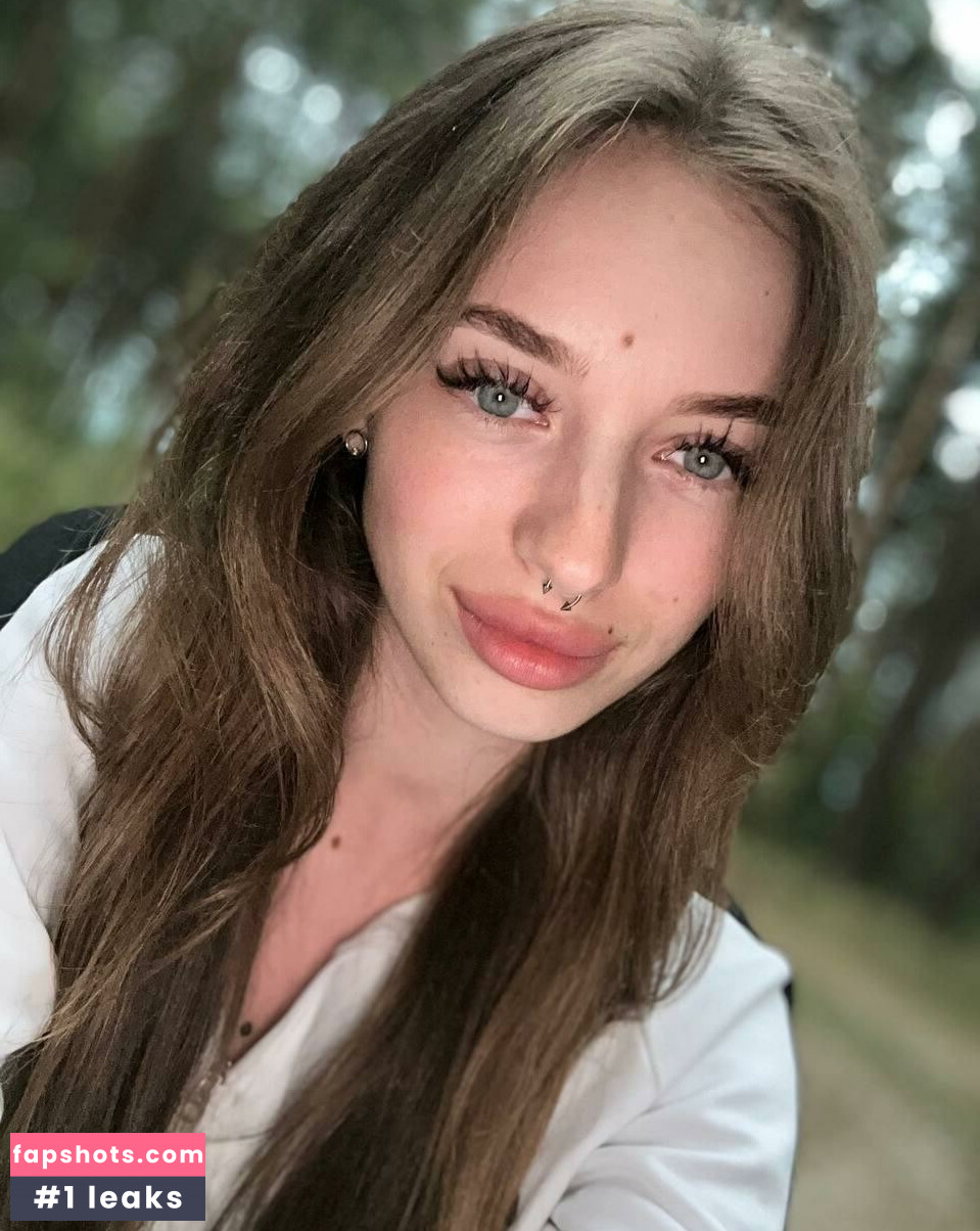 sofibloom1 gallery photo #8