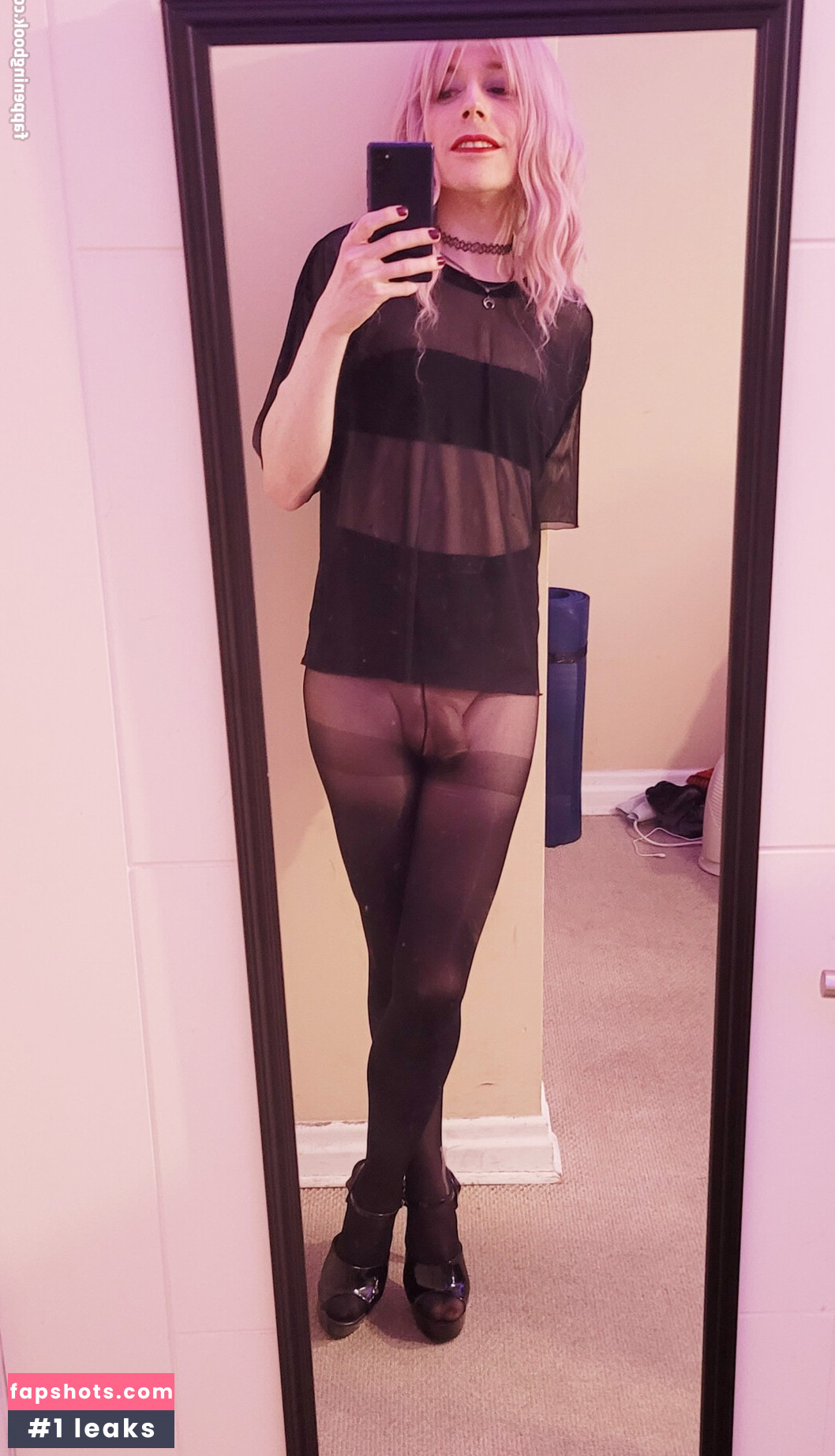 Softcore gallery photo #8