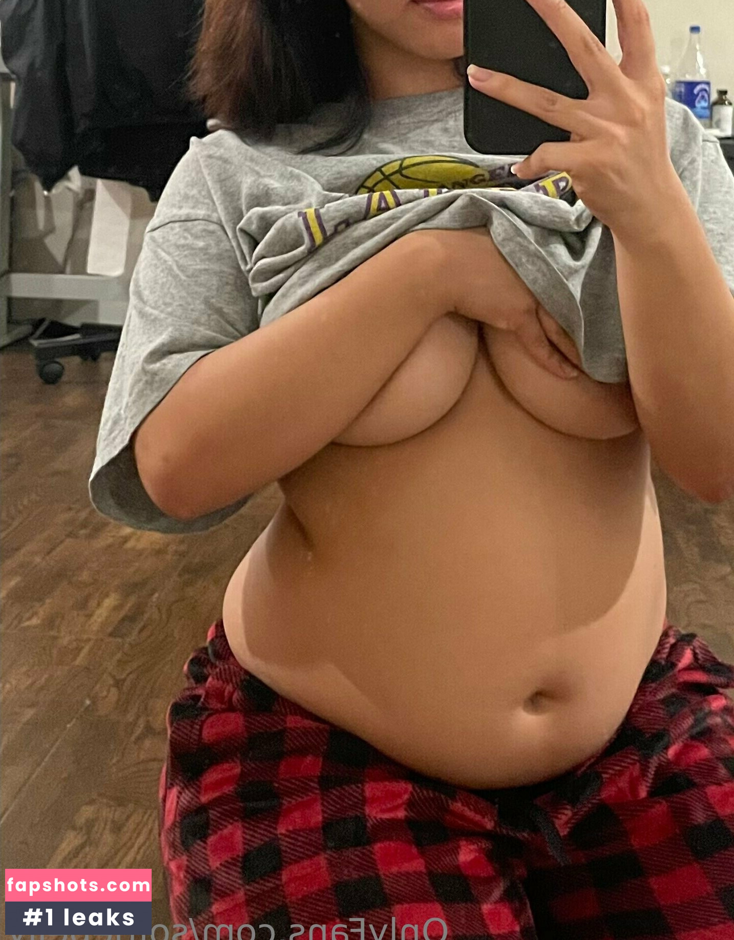 softiebelly nude babe gallery