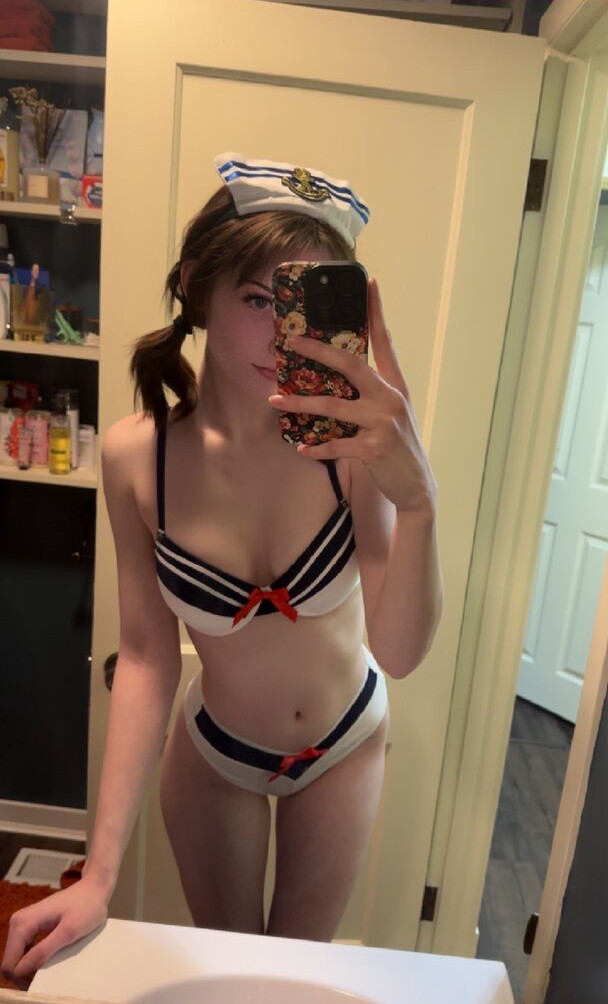 soggyalien22 gallery photo #380