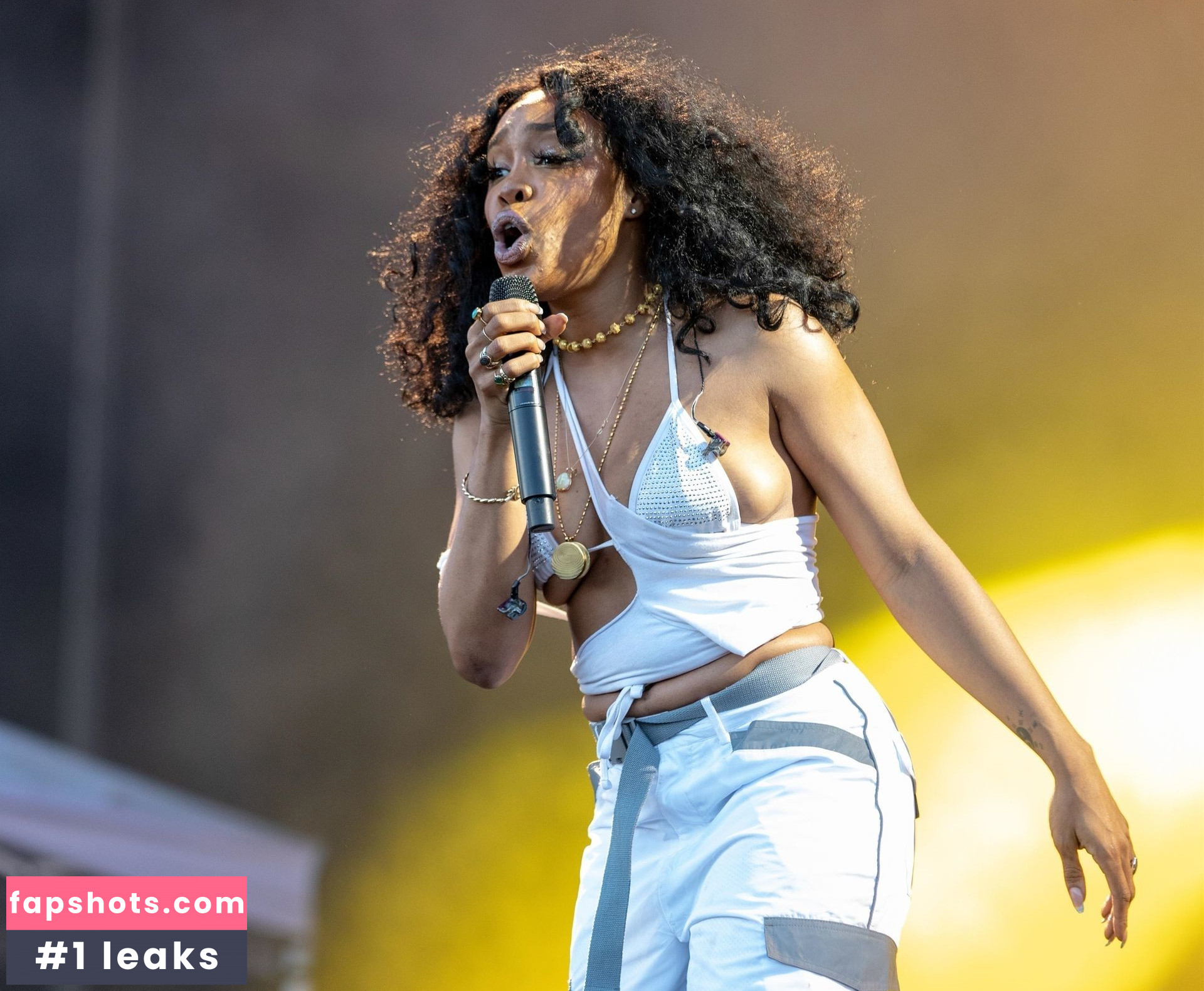 Solana Imani Rowe gallery photo #2