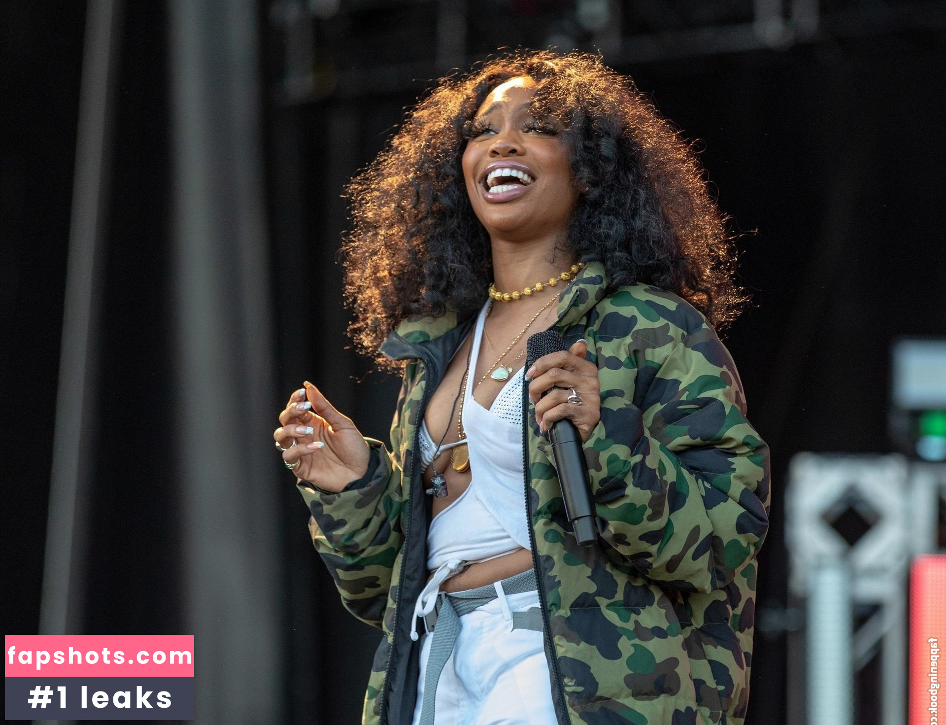 Solana Imani Rowe gallery photo #13