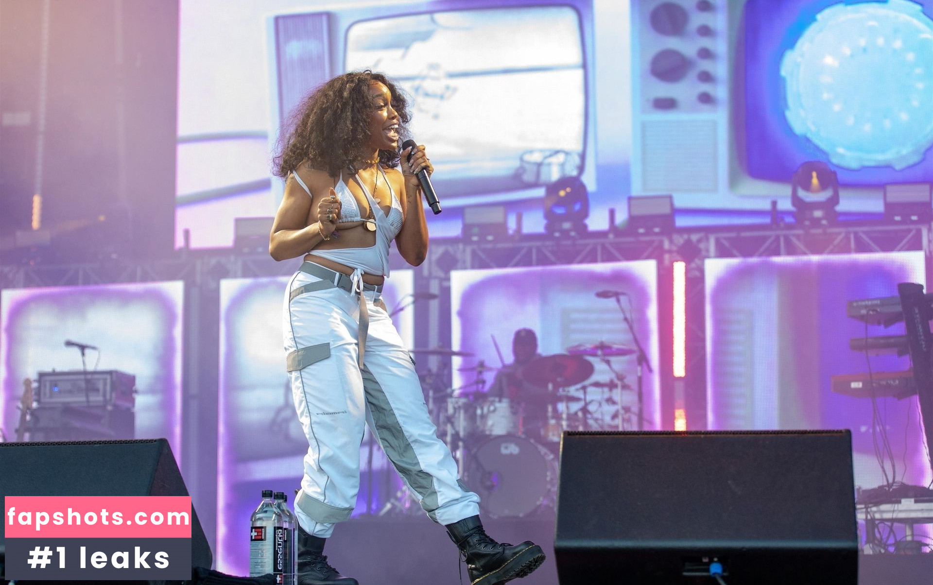 Solana Imani Rowe gallery photo #7