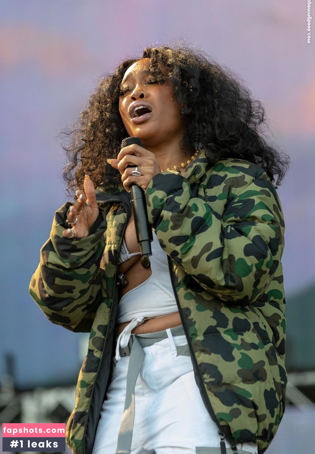 Solana Imani Rowe gallery photo #10