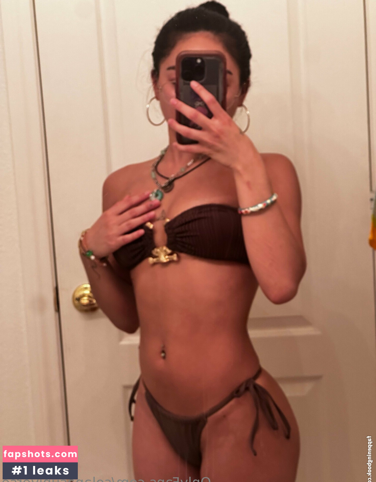 solanasuniverse gallery photo #15