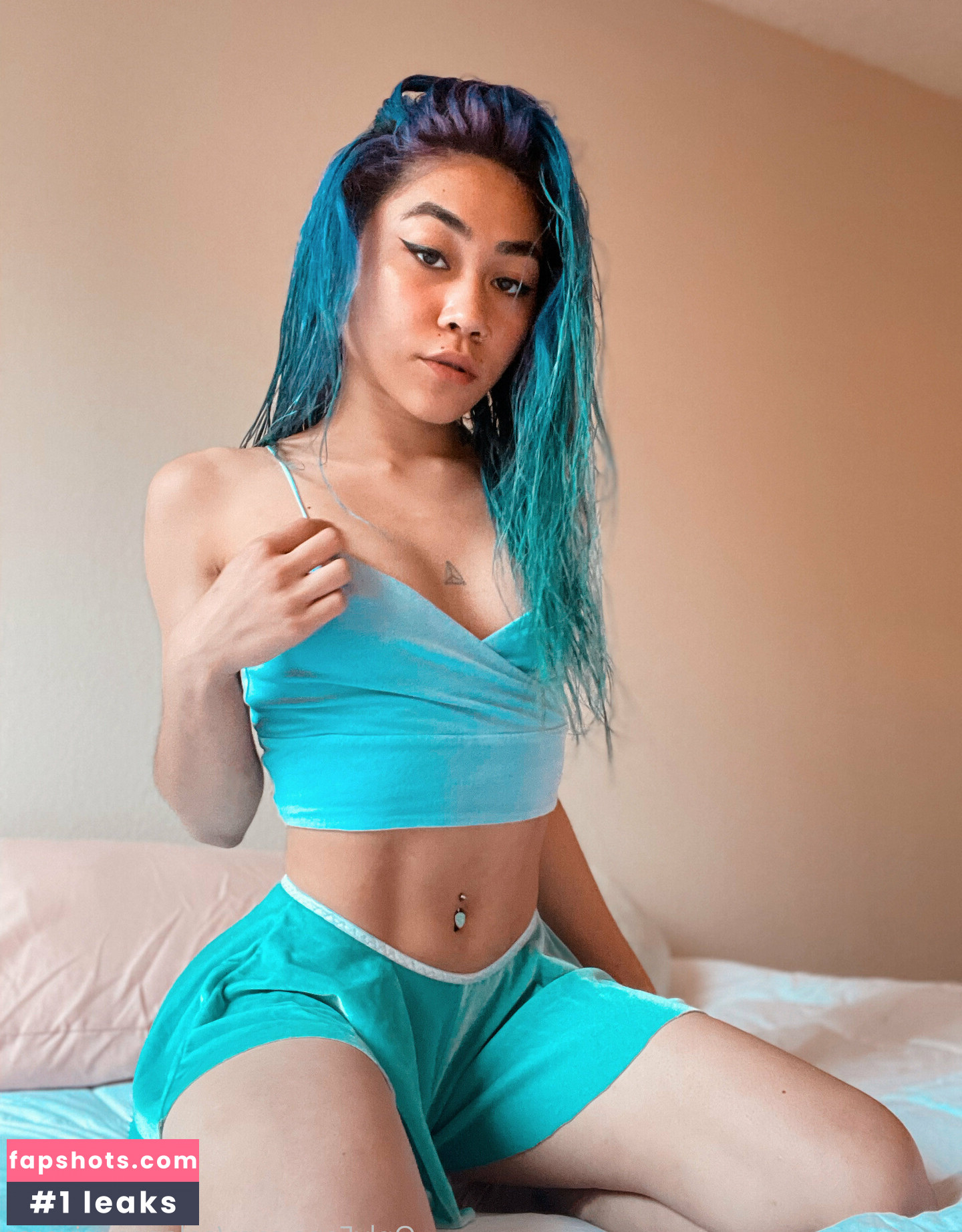 solanasuniverse gallery photo #35