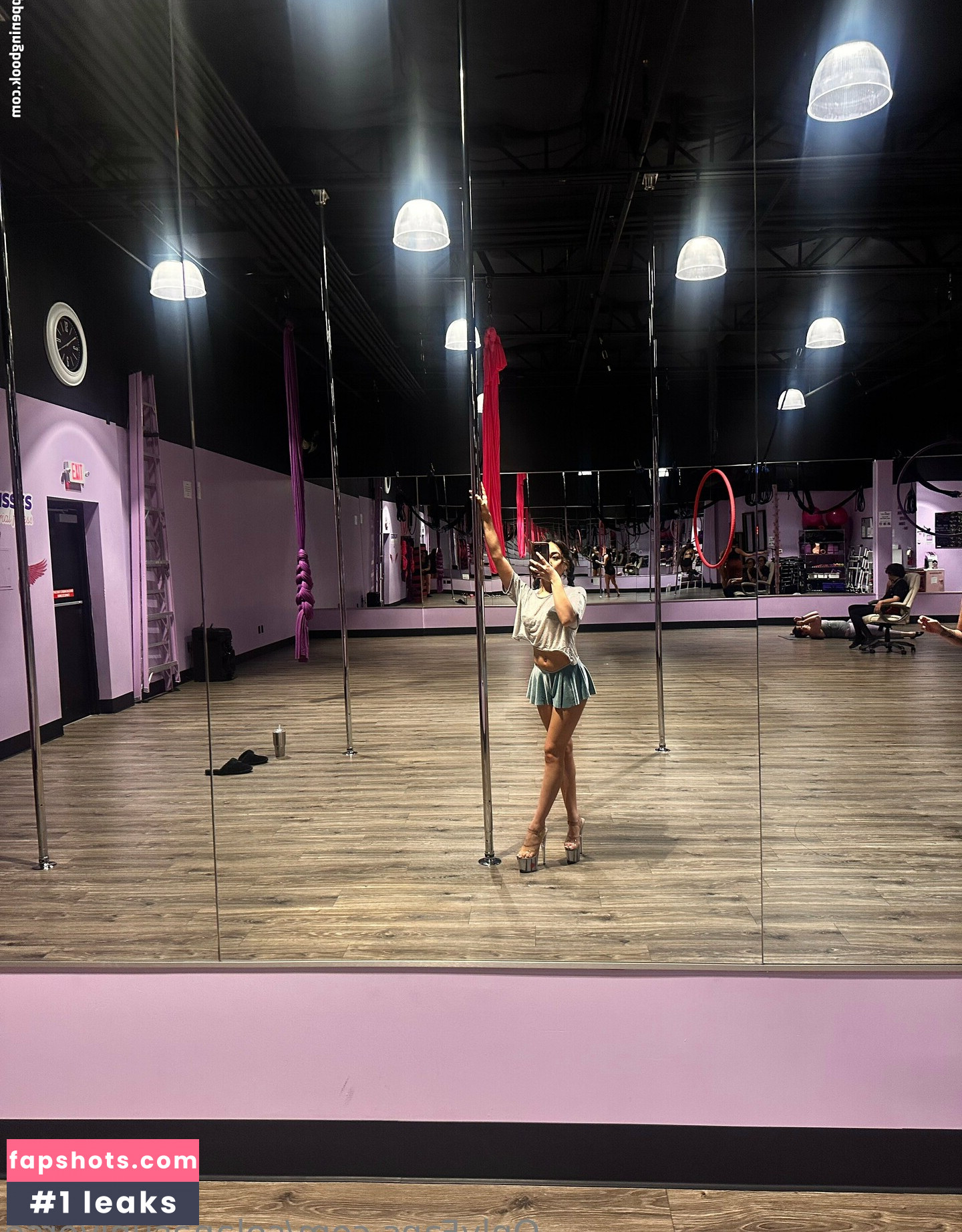 solanasuniverse gallery photo #8