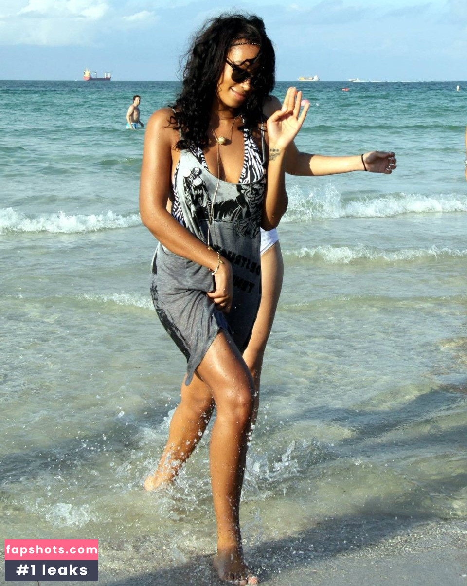 Solange Knowles Nude Leaks OnlyFans Photos #27 - LeakJerk