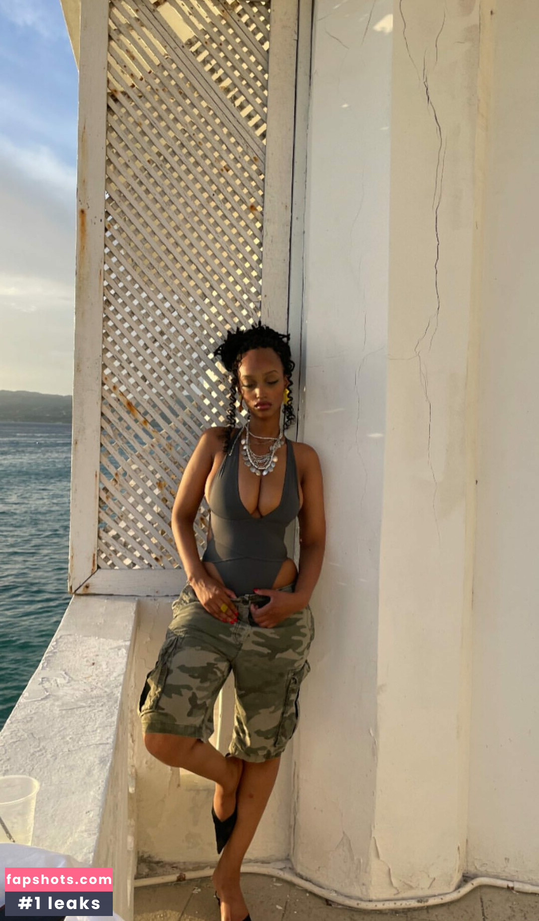 Solaya Ismail gallery photo #11