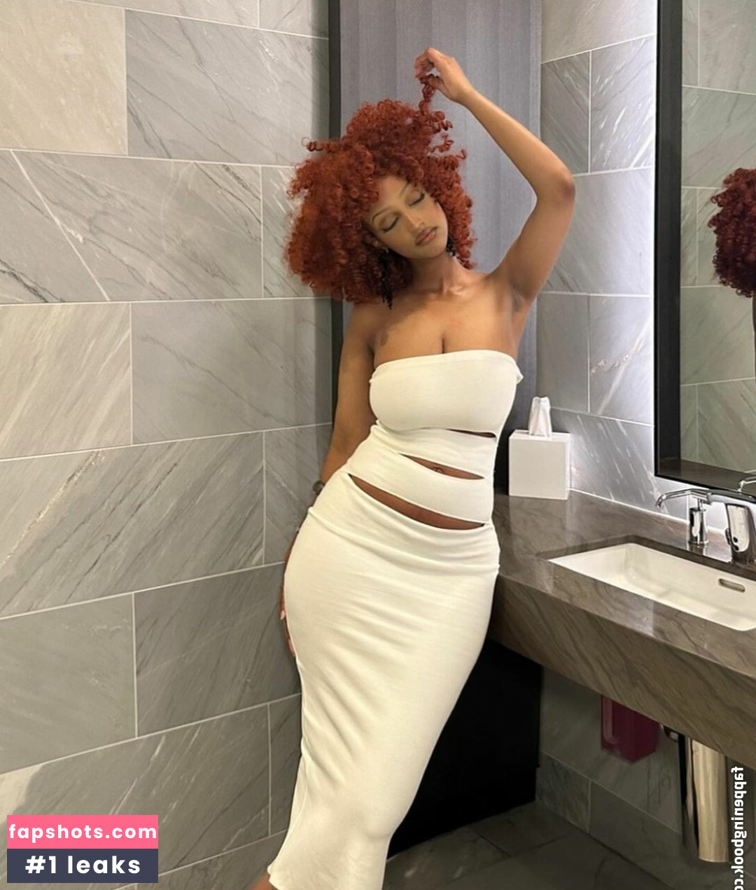 Solaya Ismail gallery photo #15