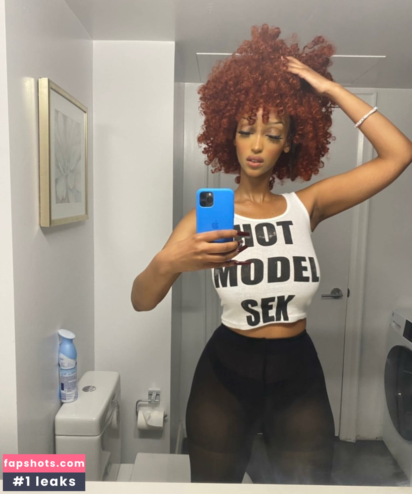 Solaya Ismail gallery photo #16