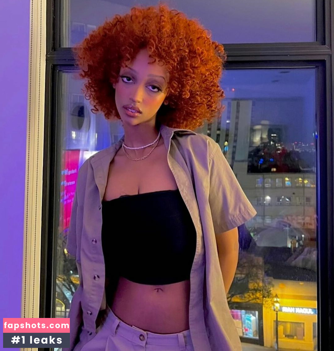 Solaya Ismail gallery photo #24