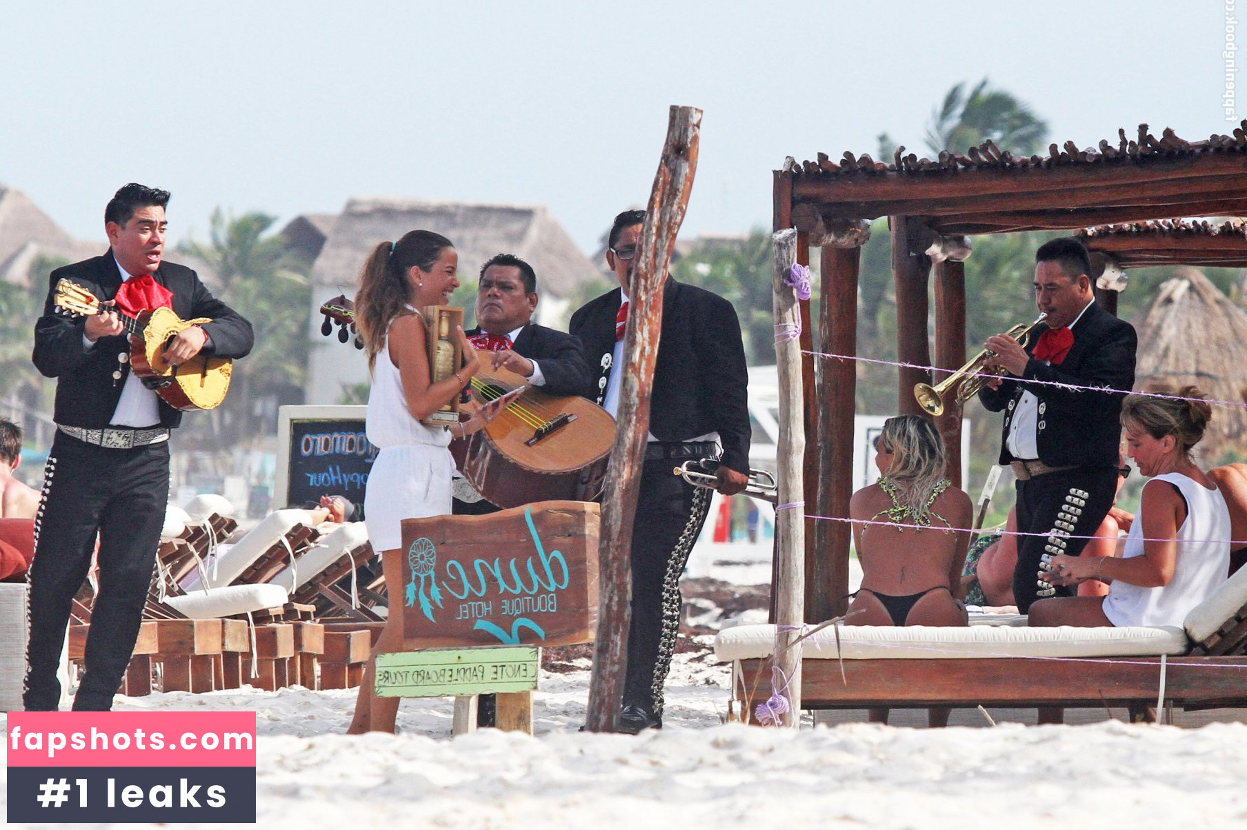 Solci Perez gallery photo #37