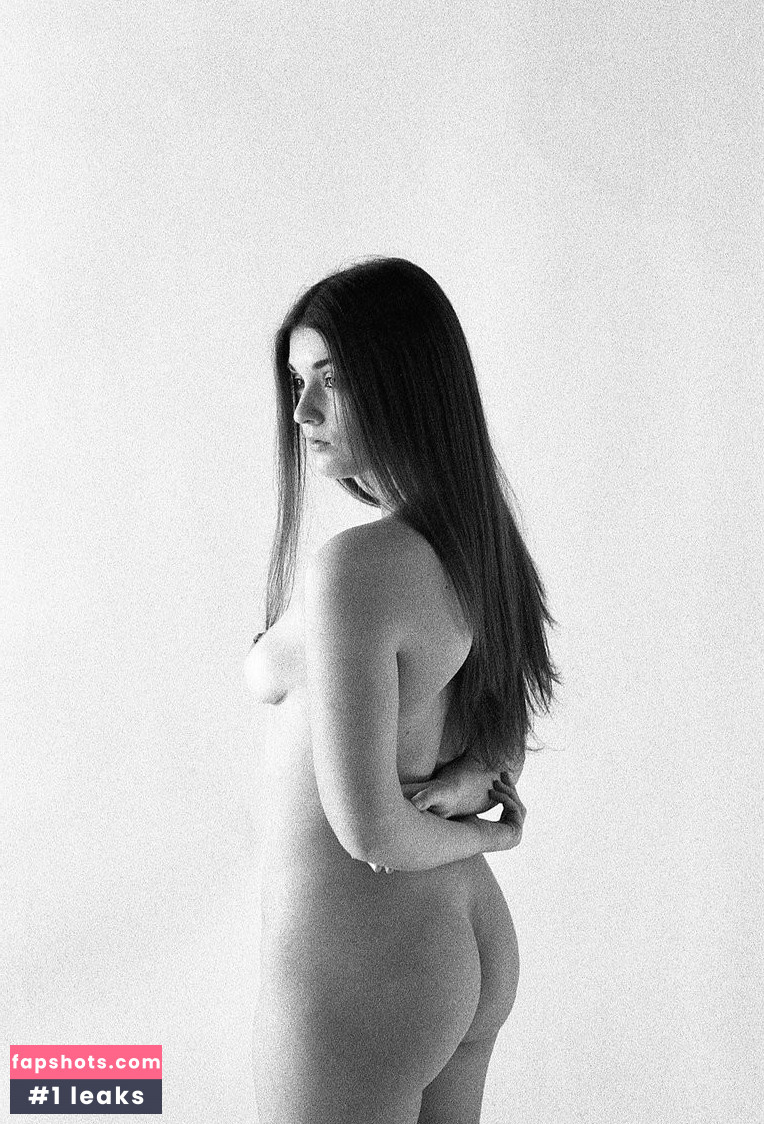 SolelyLu gallery photo #28