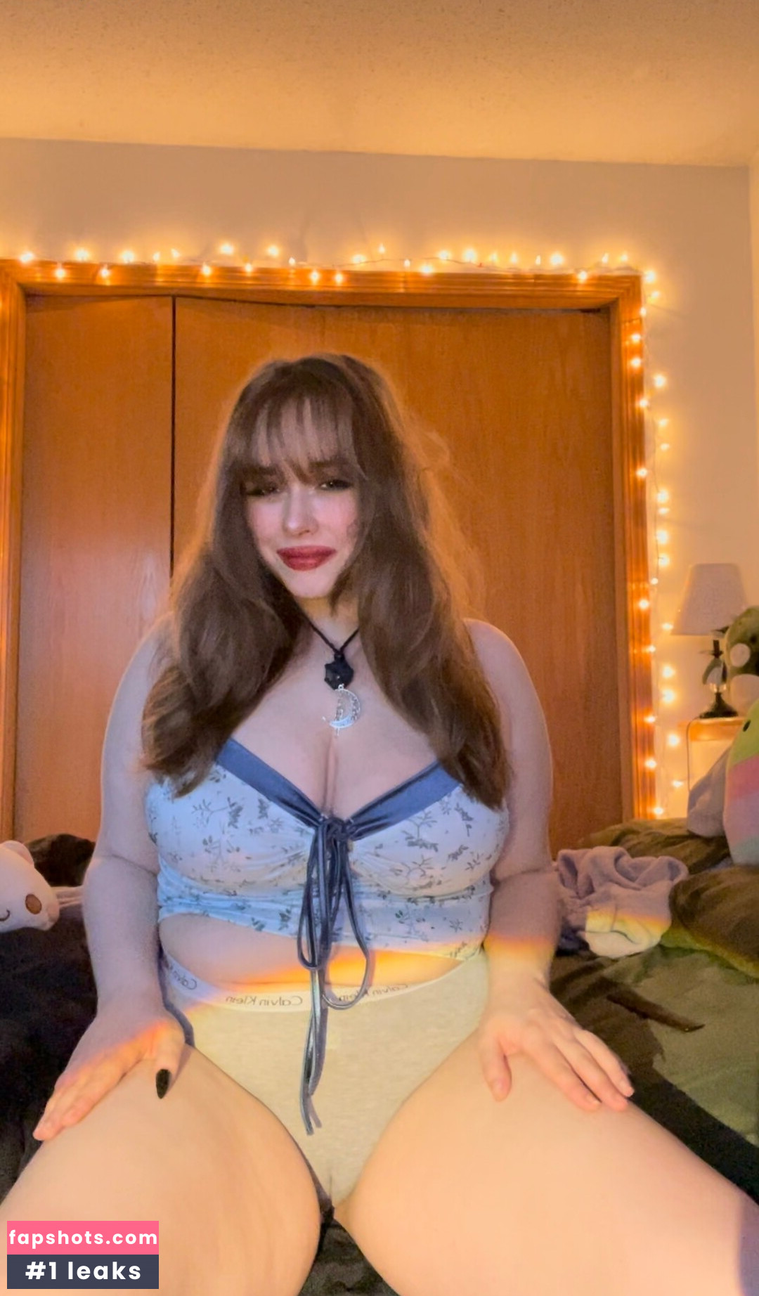 Solitary ASMR gallery photo #20