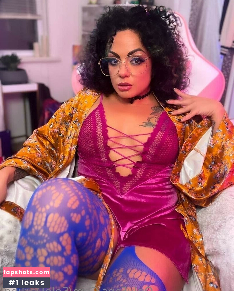 Solo Darling gallery photo #22