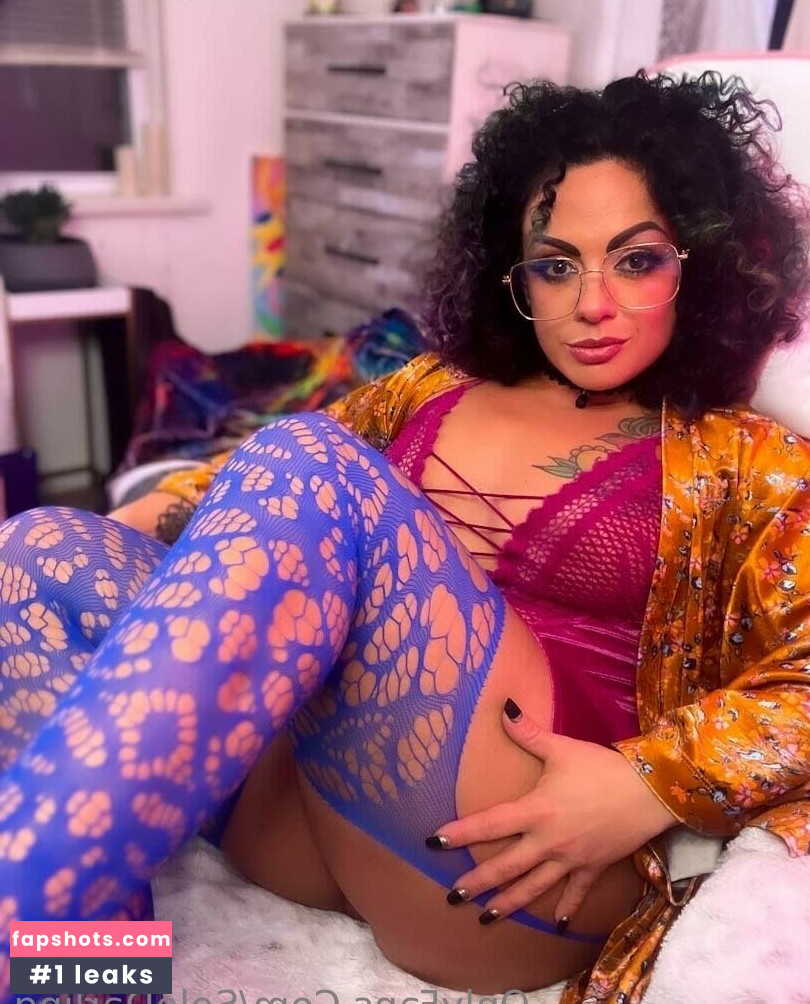 Solo Darling gallery photo #7