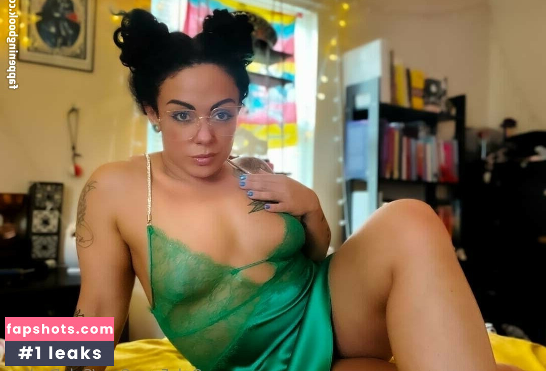 Solo Darling gallery photo #9