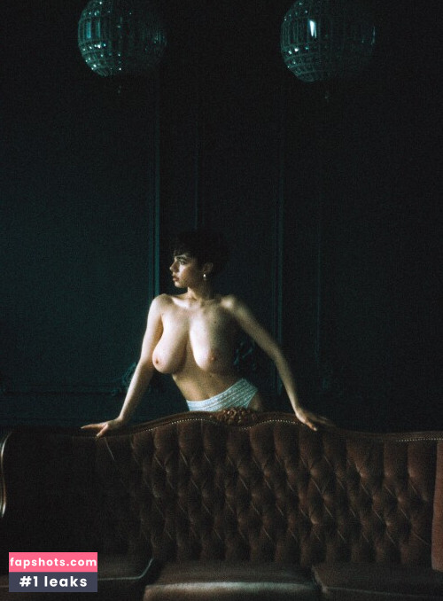 Solomia Maievska gallery photo #80