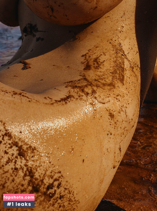 Solomia Maievska gallery photo #977