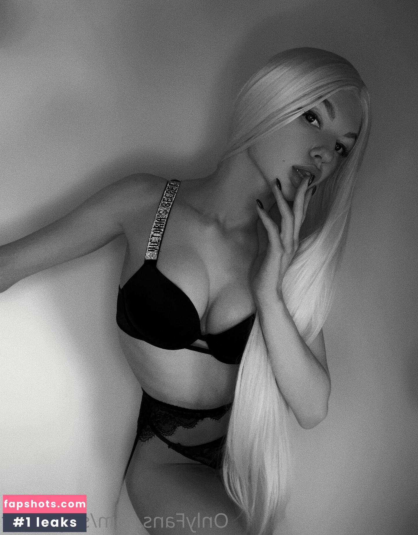 Soly Asmr gallery photo #221