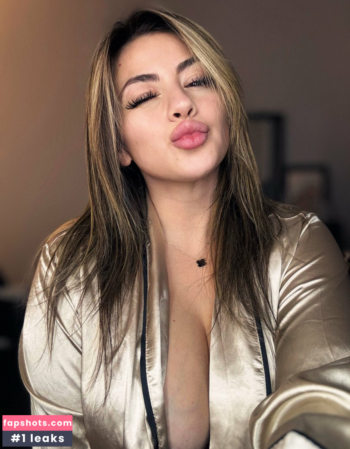 Solyluna gallery photo #12