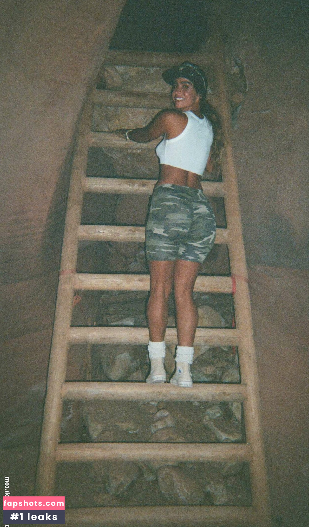 Sommer Ray gallery photo #145